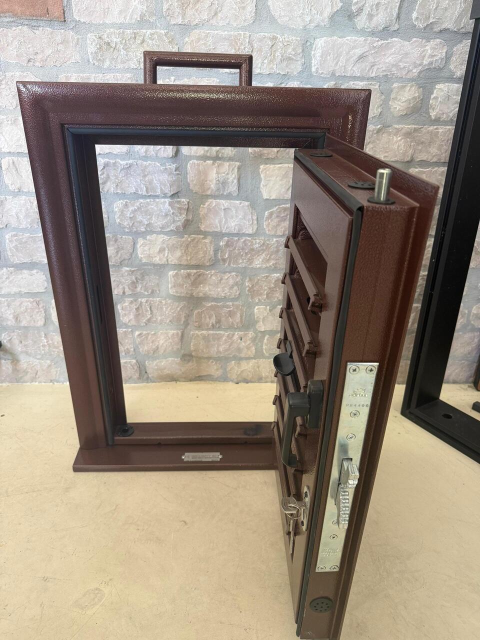 Campione persiana blindata orientabile Security60® arrotondato 3