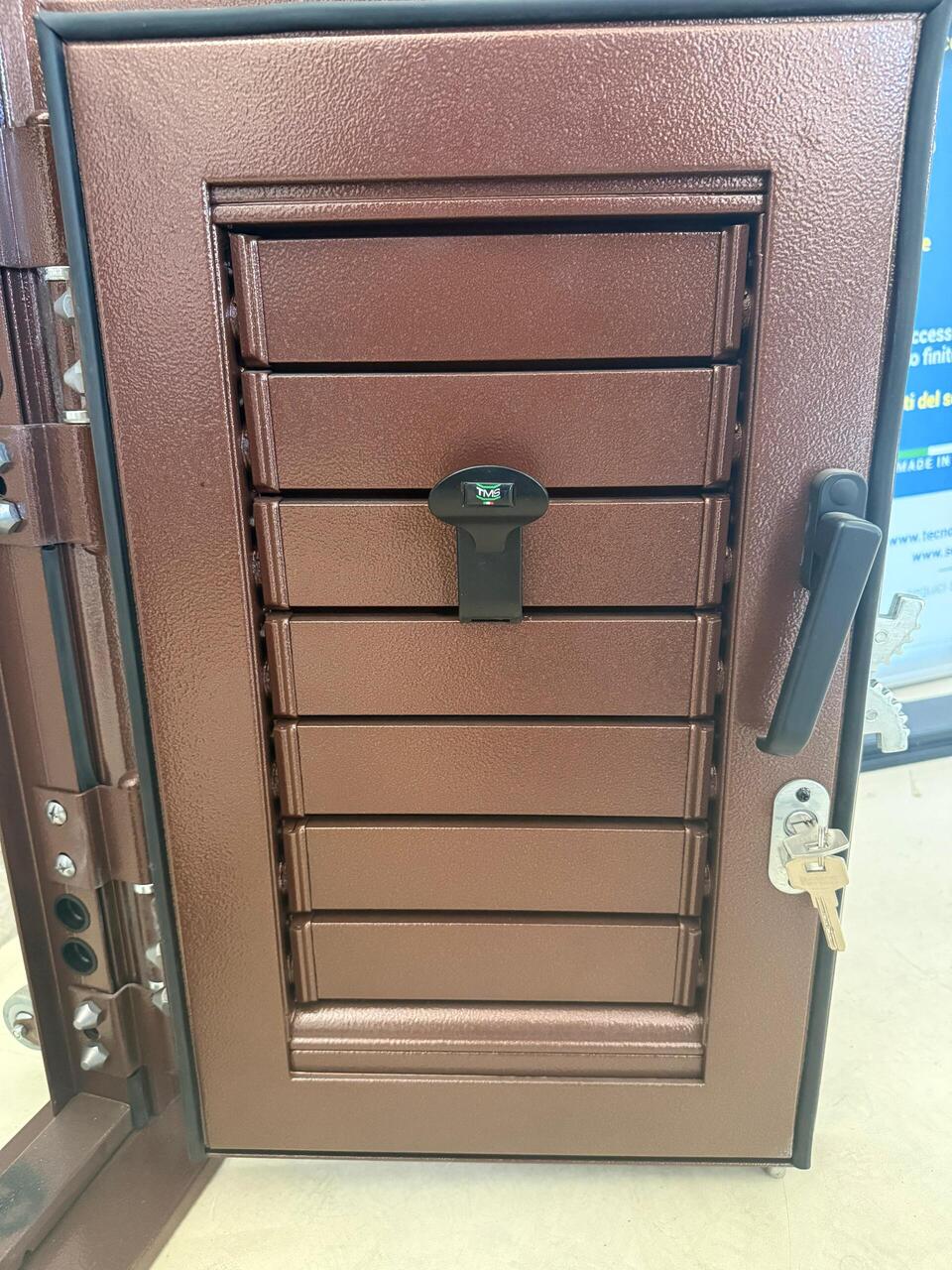 Campione persiana blindata orientabile Security60® arrotondato 4